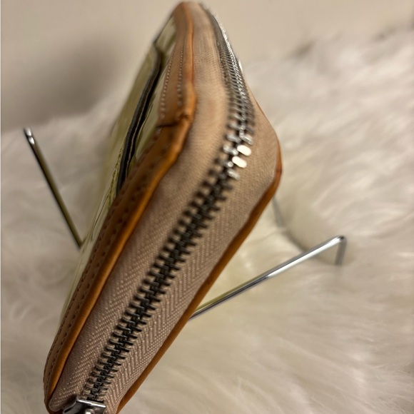 Coach Yellow Peyton Patent Leather Embossed Logo Zip Wallet - Picture 5 of 9